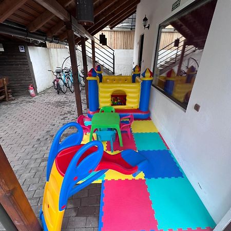 Vila Swe Sar Hotel Curtea de Argeş Eksteriør billede