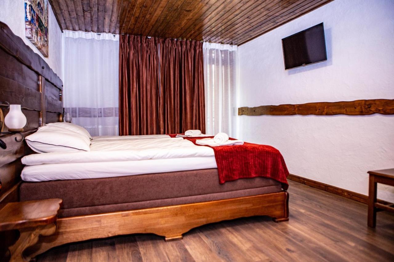 Vila Swe Sar Hotel Curtea de Argeş Eksteriør billede