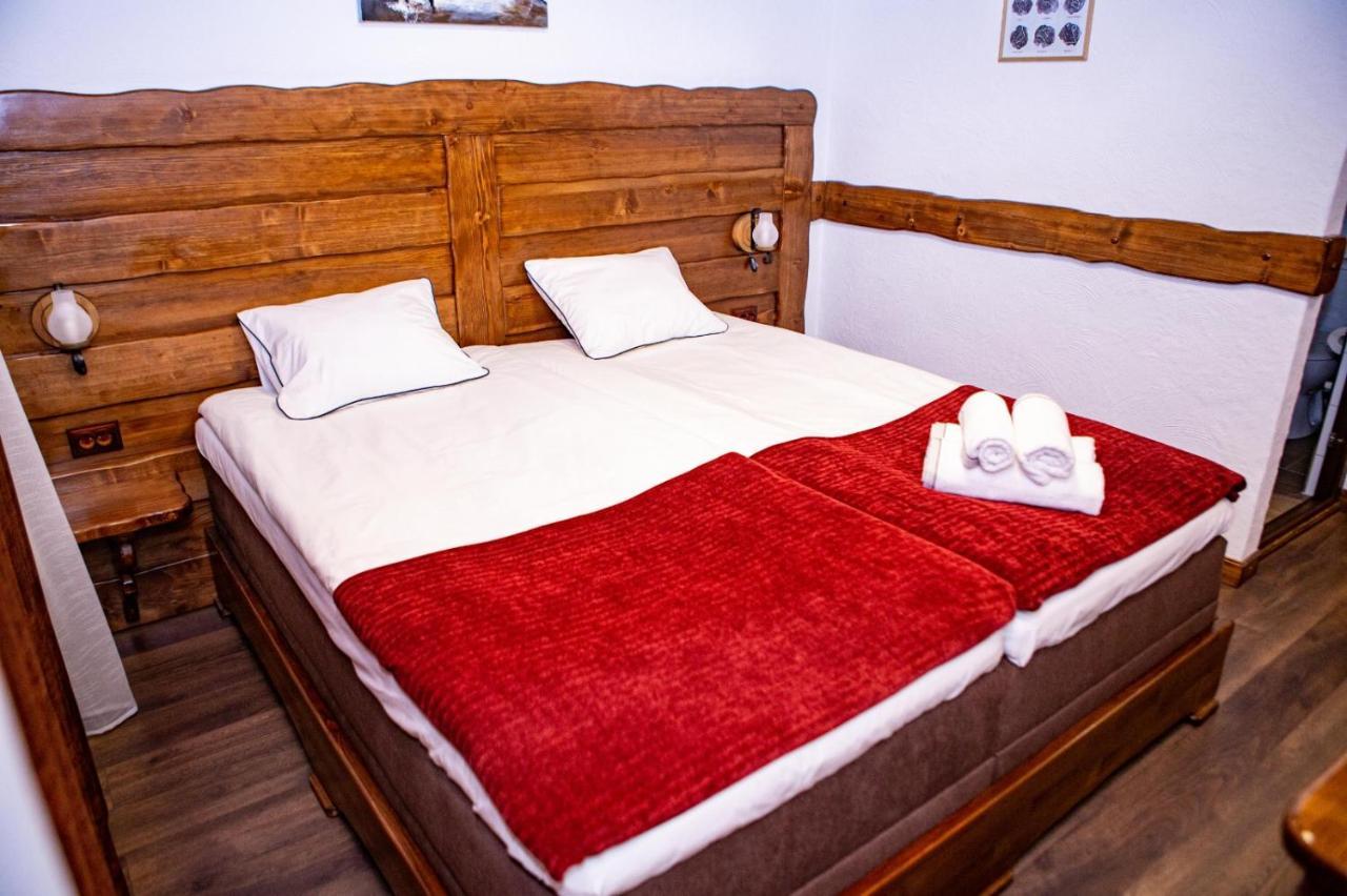 Vila Swe Sar Hotel Curtea de Argeş Eksteriør billede