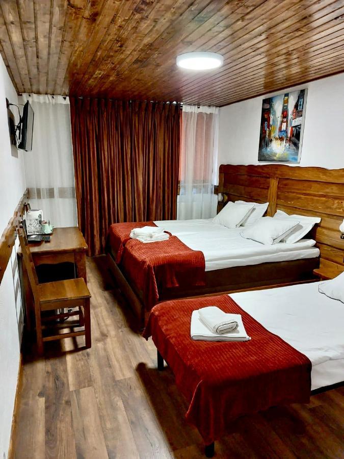 Vila Swe Sar Hotel Curtea de Argeş Eksteriør billede